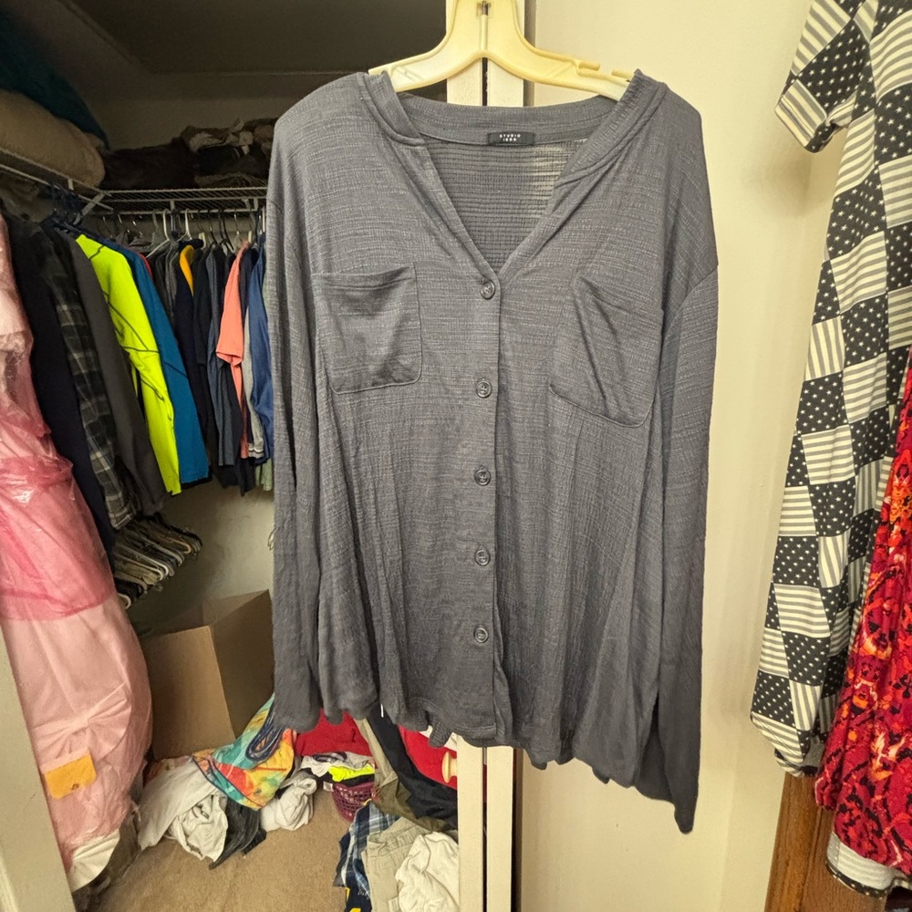 Avon button up blouse grey